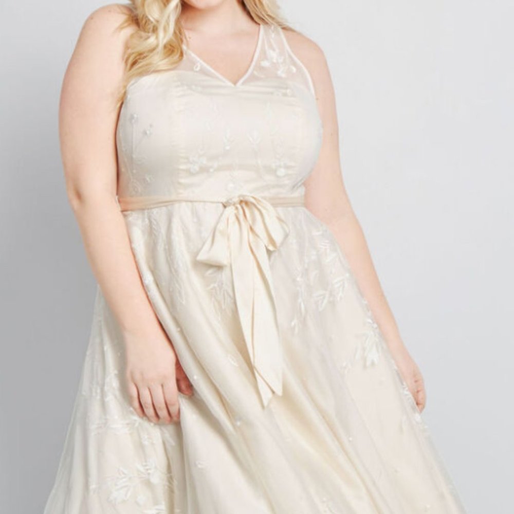 ModCloth Ivory Midi Dress Size XL